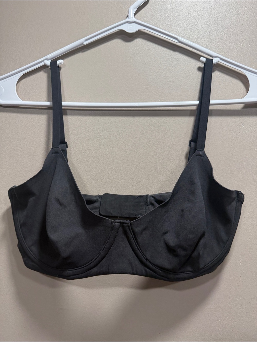 Skims 32DD